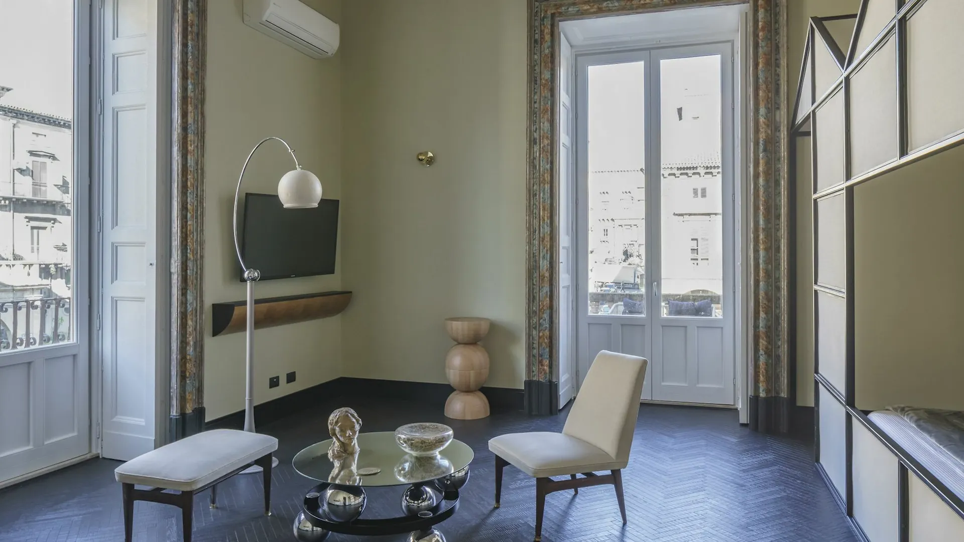 Hotel Asmundo Di Gisira CTA Pensión